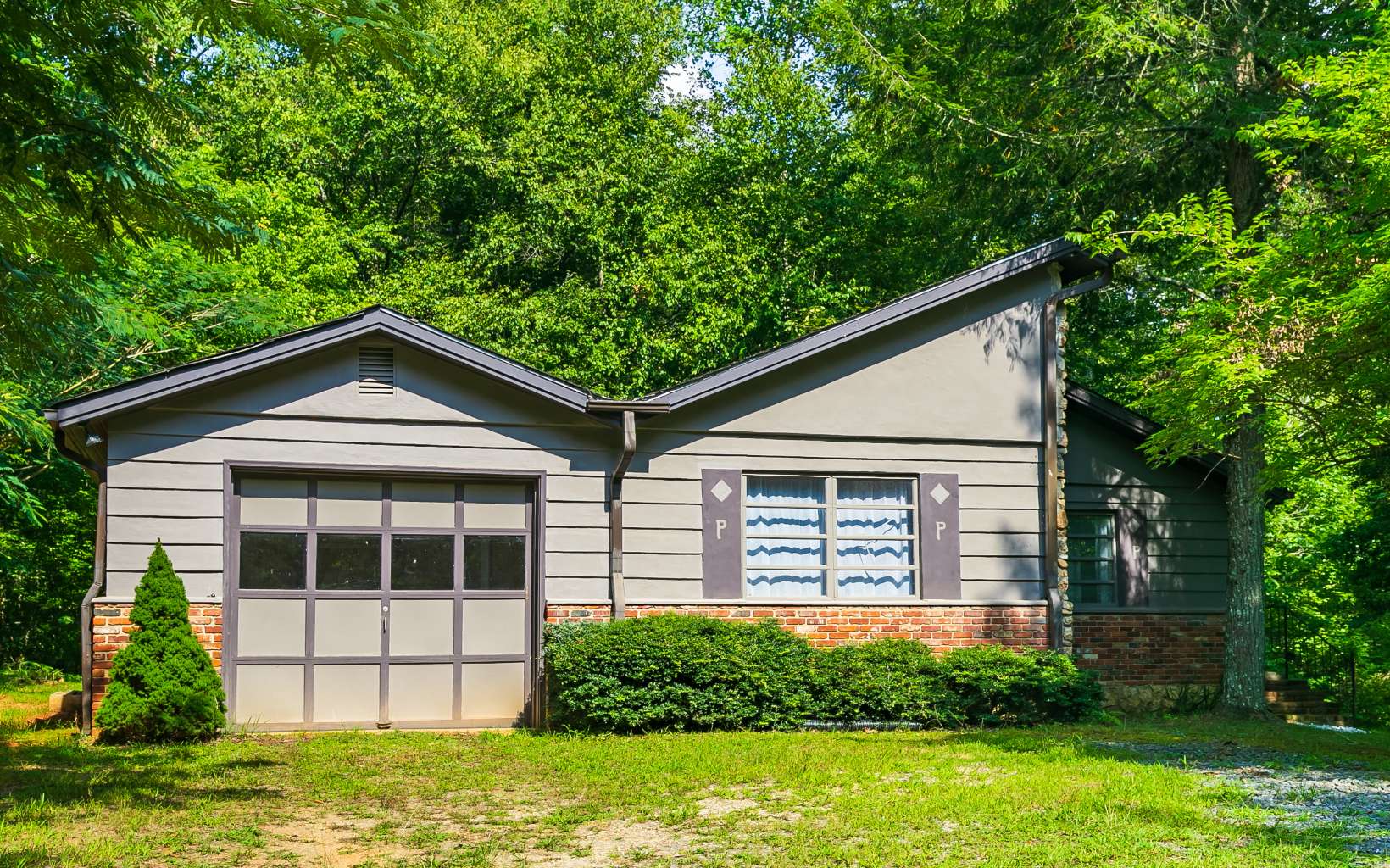1605 Maxwell Road Blue Ridge, GA 30513 - Photo 1 of 1 Main View