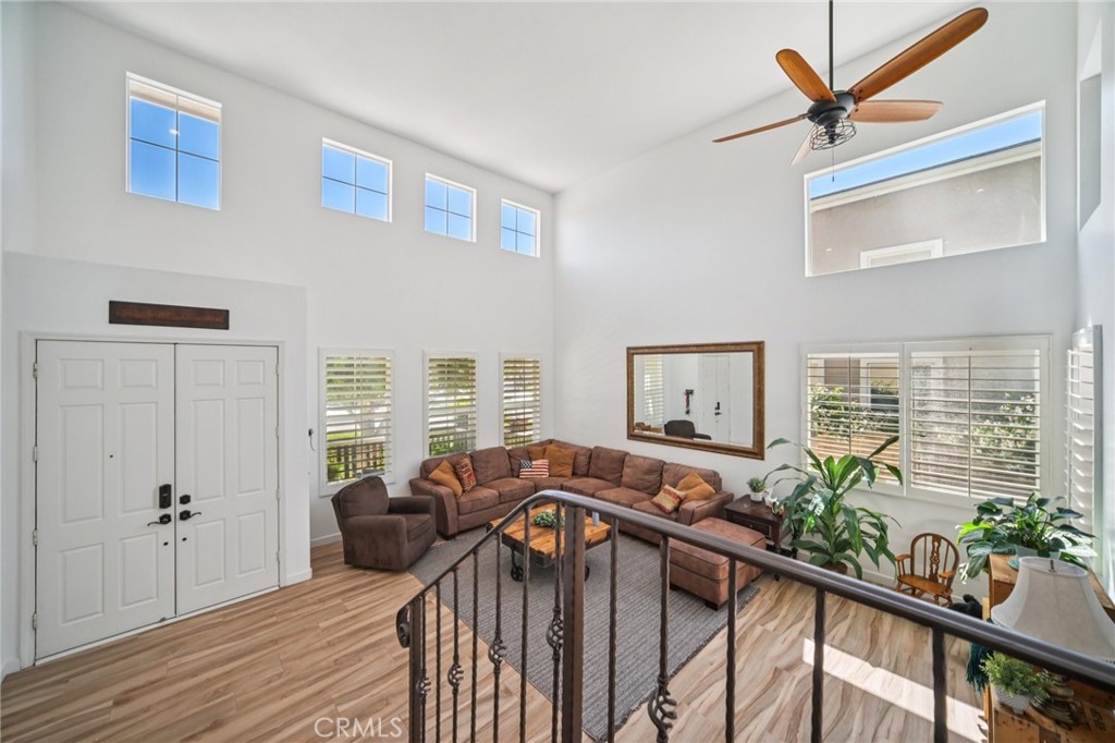 1029 Poppy Tree Place Simi Valley, CA 93065 - Photo 10 of 60 a living room with furniture