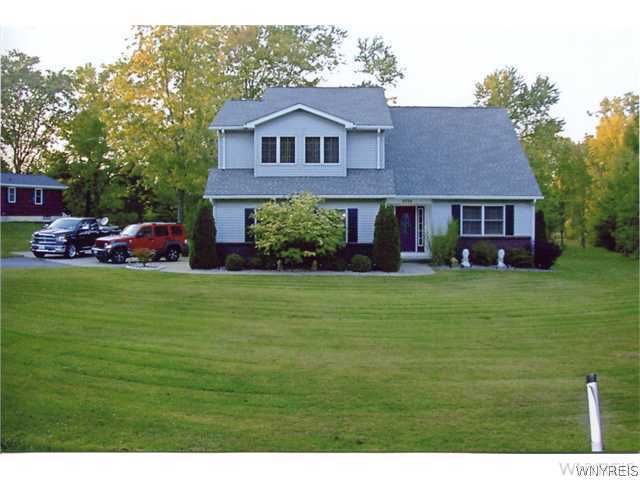 5735 Homestead Road Boston, NY 14075 - Photo 1 of 1 Exterior Front