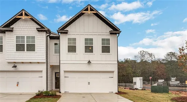 $1,950 | 2021 Old Covington Highway Southeast, Unit HANOVER, Conyers, GA 30013