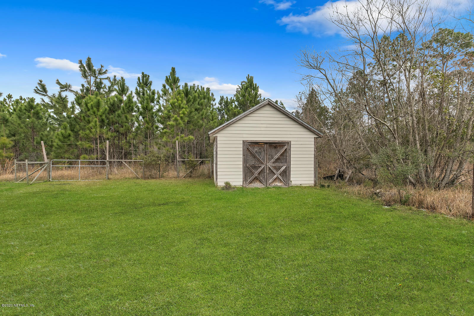 13907 Odie Road Jacksonville, FL 32220 - Photo 11 of 35 10_2P5A6924_mls