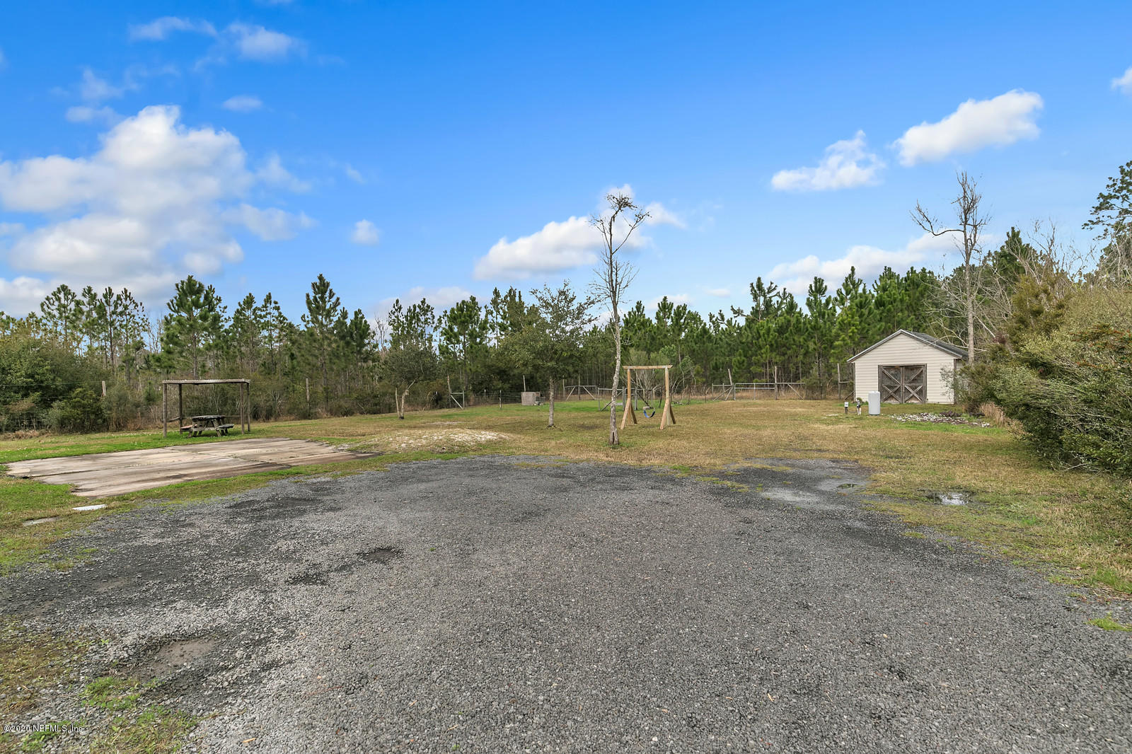 13907 Odie Road Jacksonville, FL 32220 - Photo 13 of 35 12_2P5A6936_mls