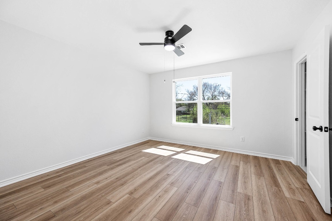 2018 Hampton Street, Unit A B Houston, TX 77088 - Photo 17 of 31 Primary Bedroom