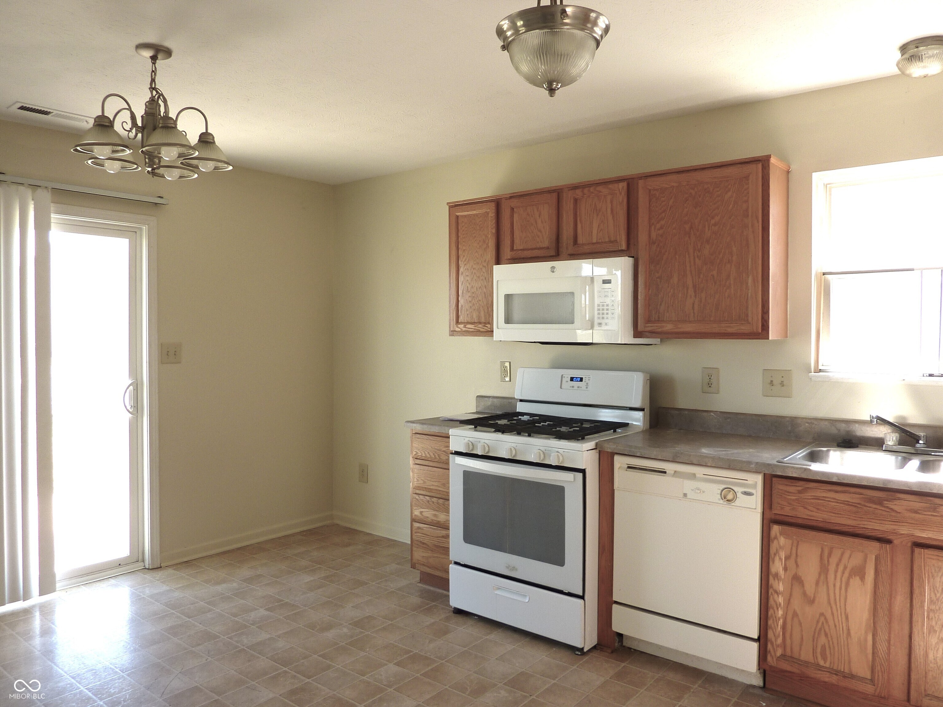 6416 Raldon Road Anderson, IN 46013 - Photo 10 of 27