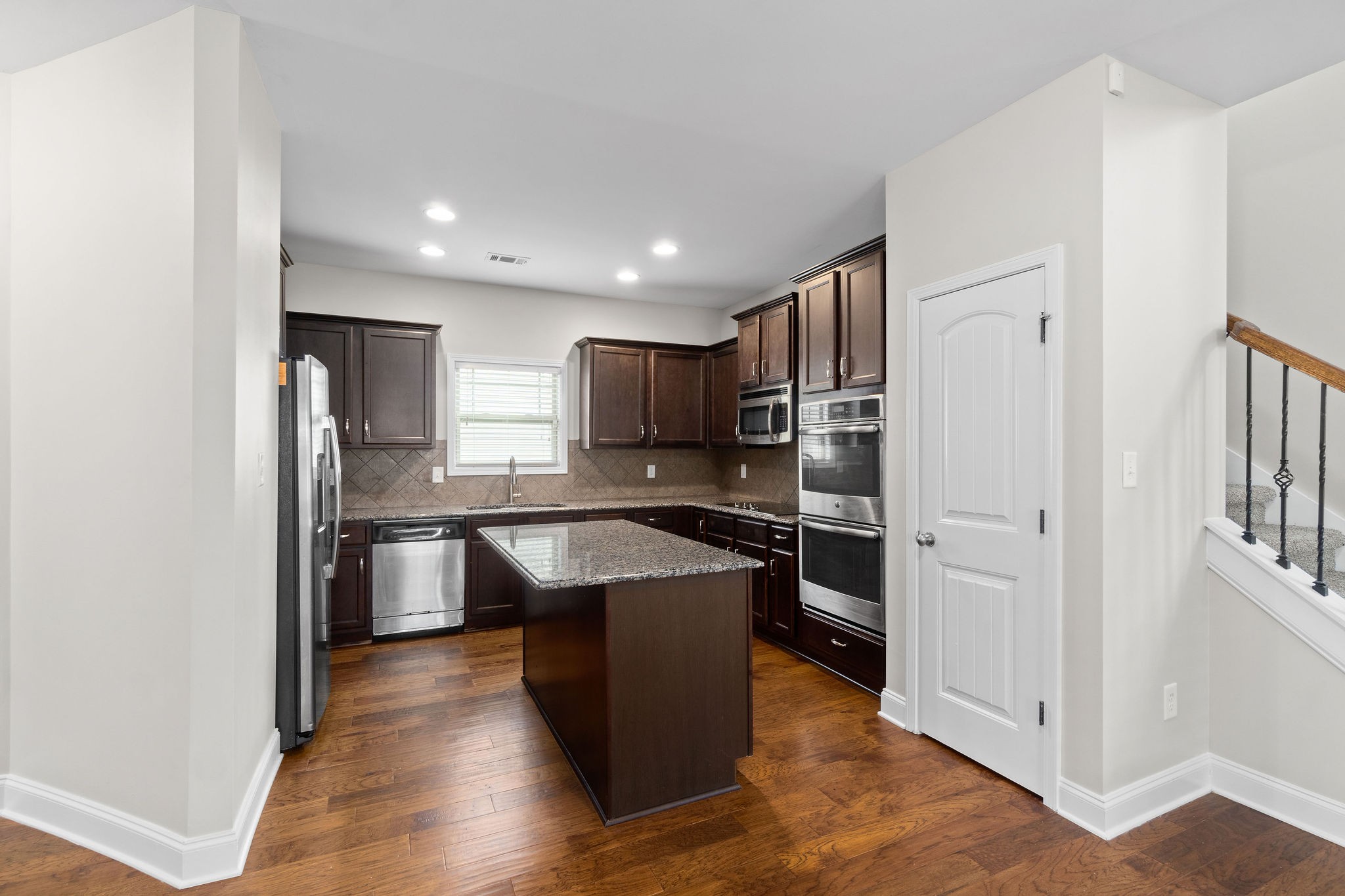 1538 Raven Road Clarksville, TN 37042 - Photo 6 of 35 Gallery Image 6