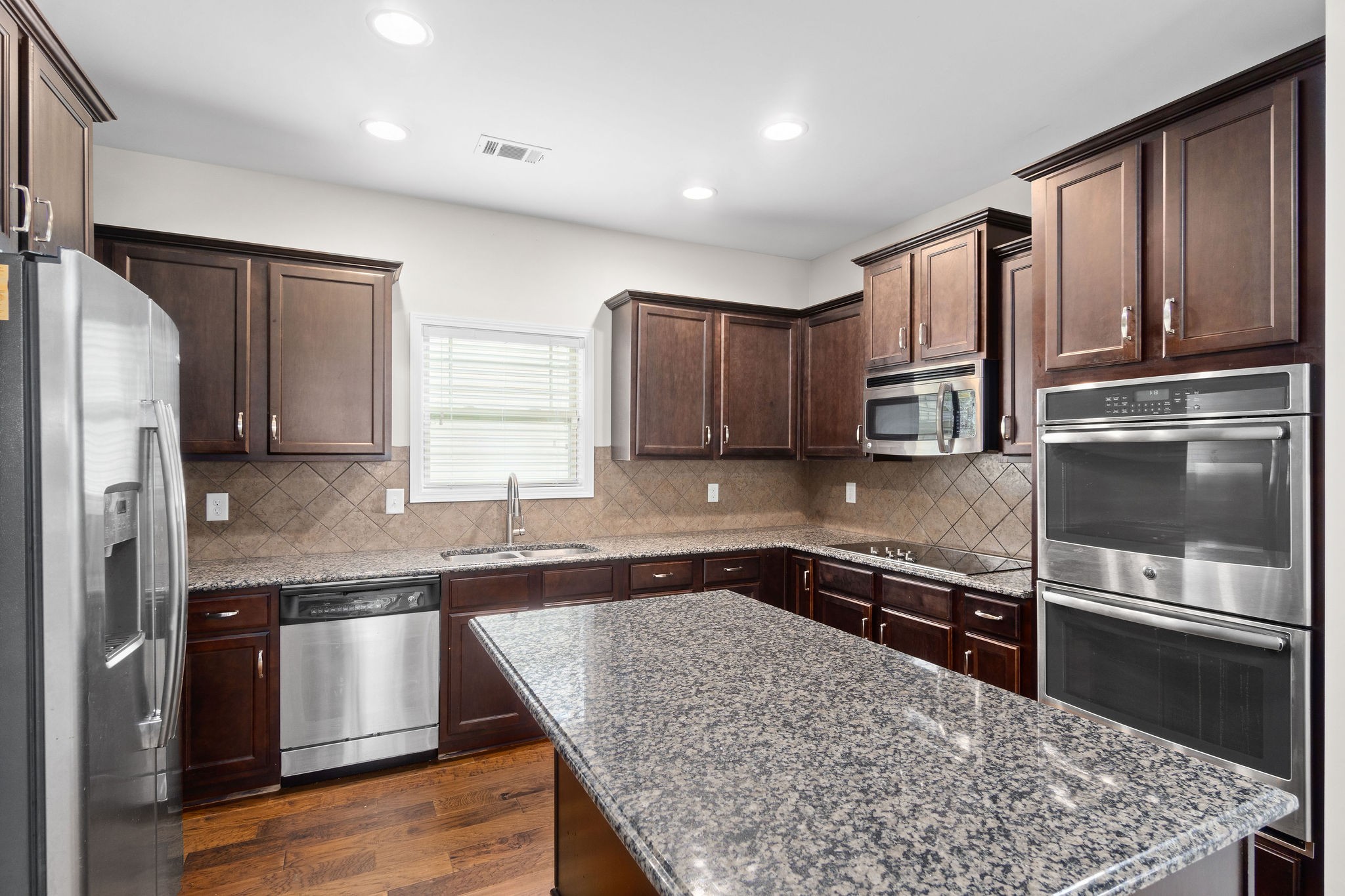 1538 Raven Road Clarksville, TN 37042 - Photo 7 of 35 Gallery Image 7