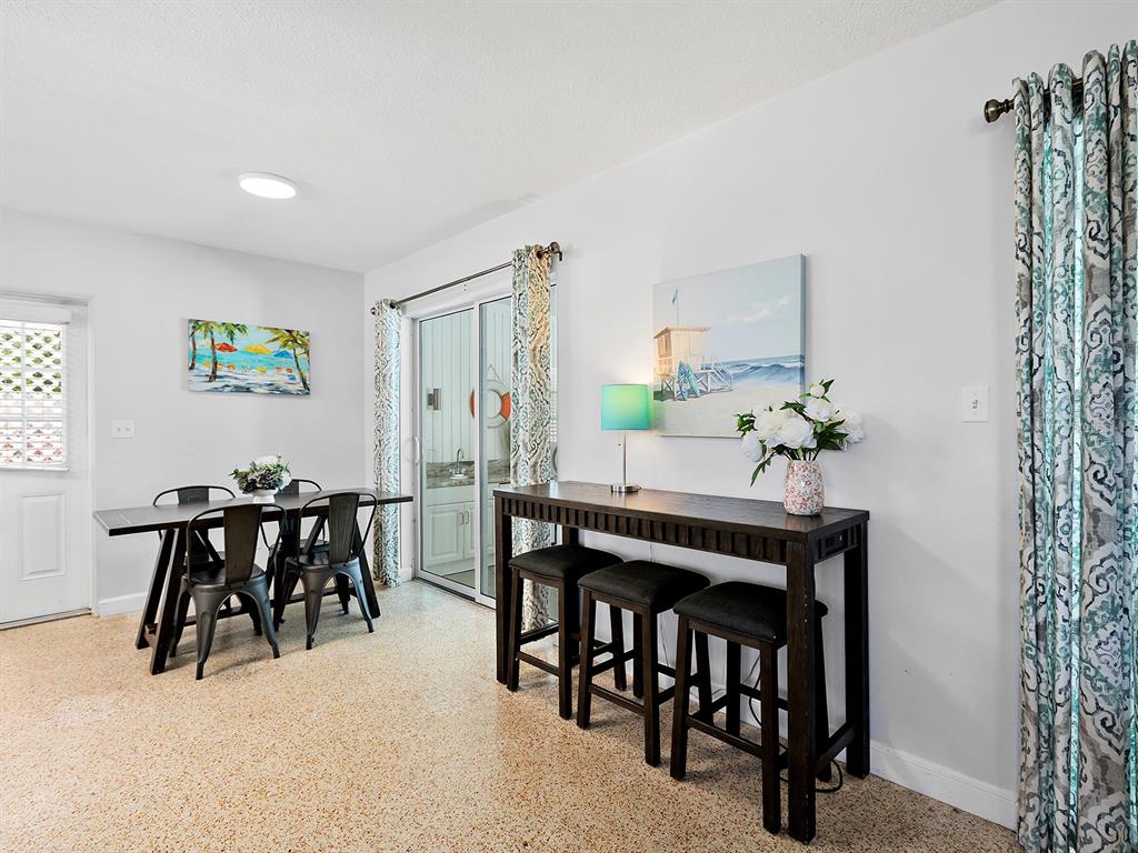 4474 Coco Ridge Circle Sarasota, FL 34233 - Photo 8 of 43 Gallery Image 8