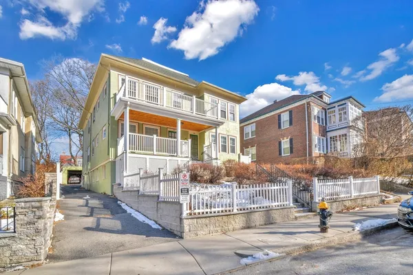 $3,900 | 146 Homestead Street, Boston, MA 02121