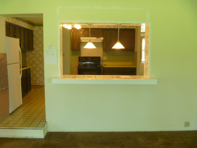 1513 North Ridge Avenue Arlington Heights, IL 60004 - Photo 6 of 14 a view of a door