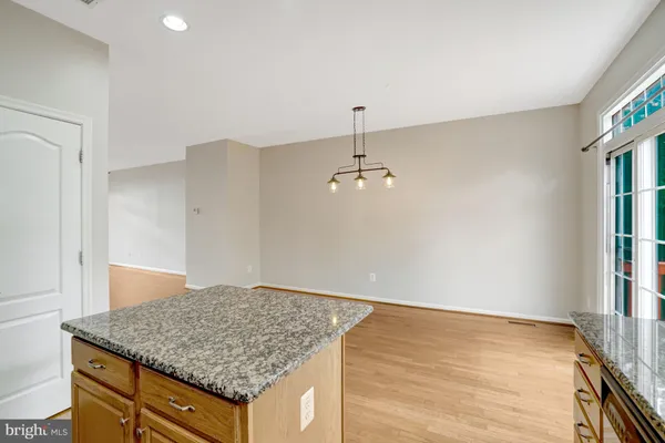 $3,595 | 6927 Rolling Creek Way, Alexandria, VA 22315