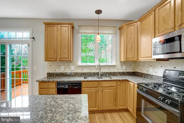 $3,595 | 6927 Rolling Creek Way, Alexandria, VA 22315