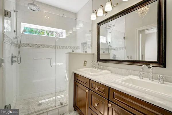 $3,595 | 6927 Rolling Creek Way, Alexandria, VA 22315