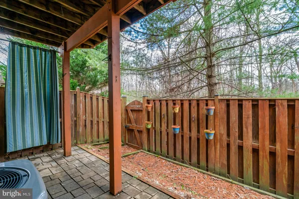 $3,595 | 6927 Rolling Creek Way, Alexandria, VA 22315