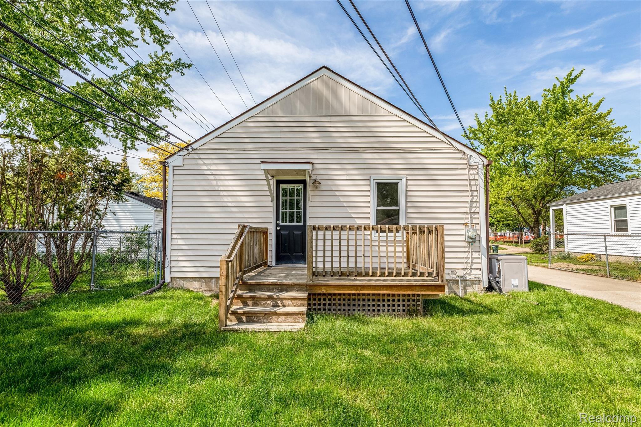 1435 Columbia Road Berkley, MI 48072 - Photo 25 of 29 6.Back
