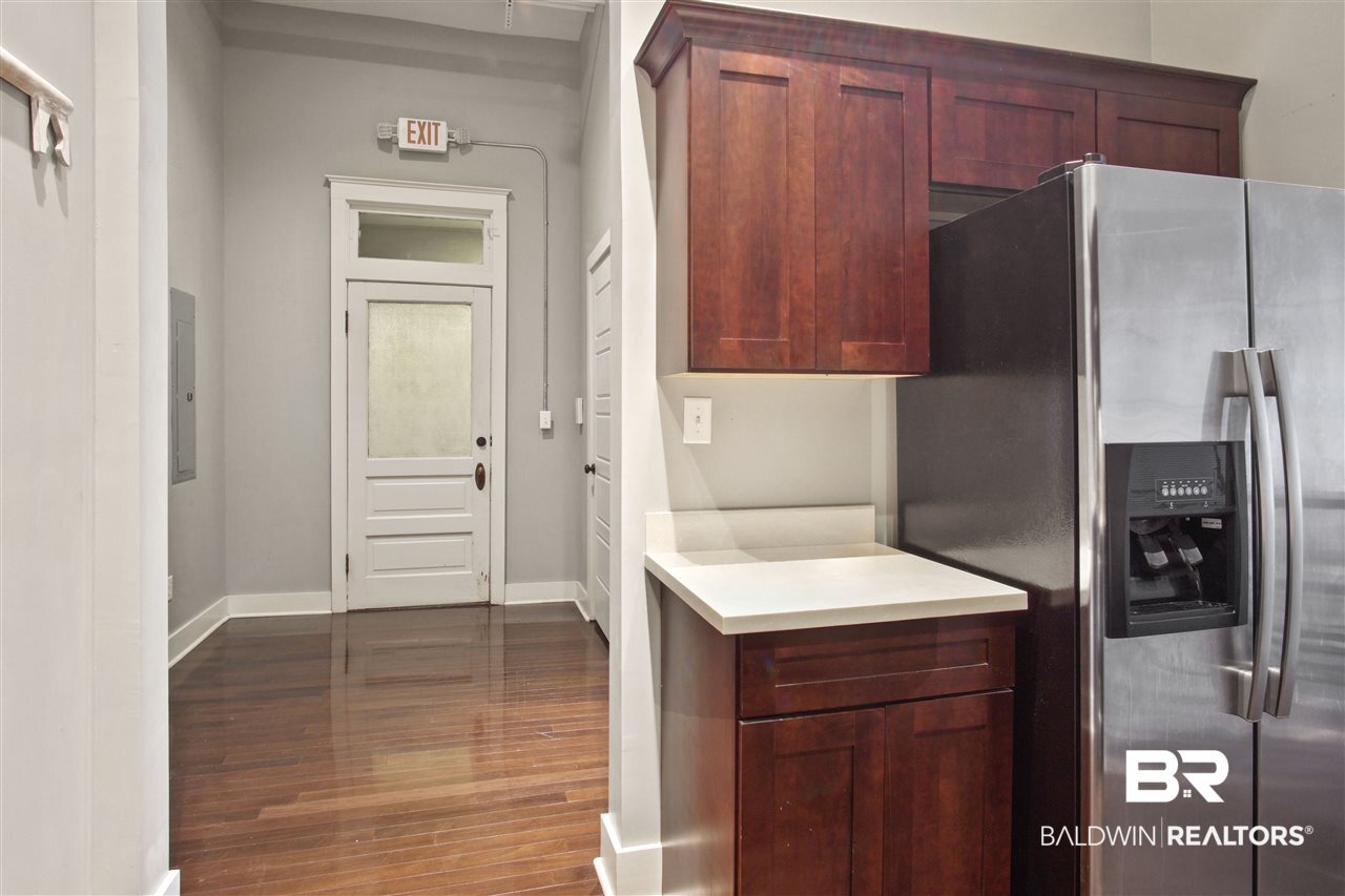 204 Conti Street, Unit 1D Mobile, AL 36602 - Photo 11 of 22
