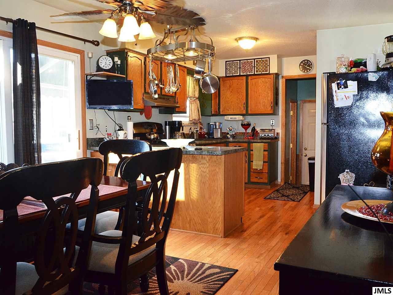 402 Gilman Road Michigan Center, MI 49254 - Photo 4 of 20 Photo 4