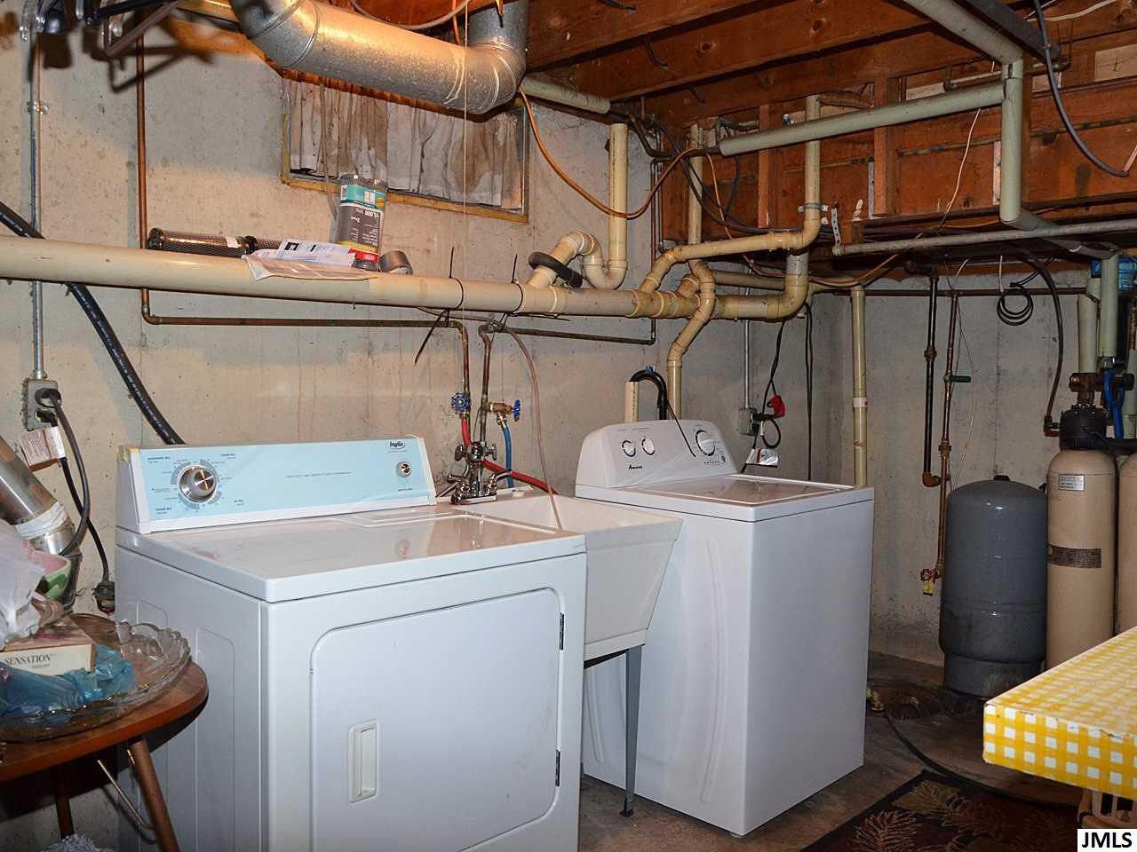 402 Gilman Road Michigan Center, MI 49254 - Photo 9 of 20 Photo 9