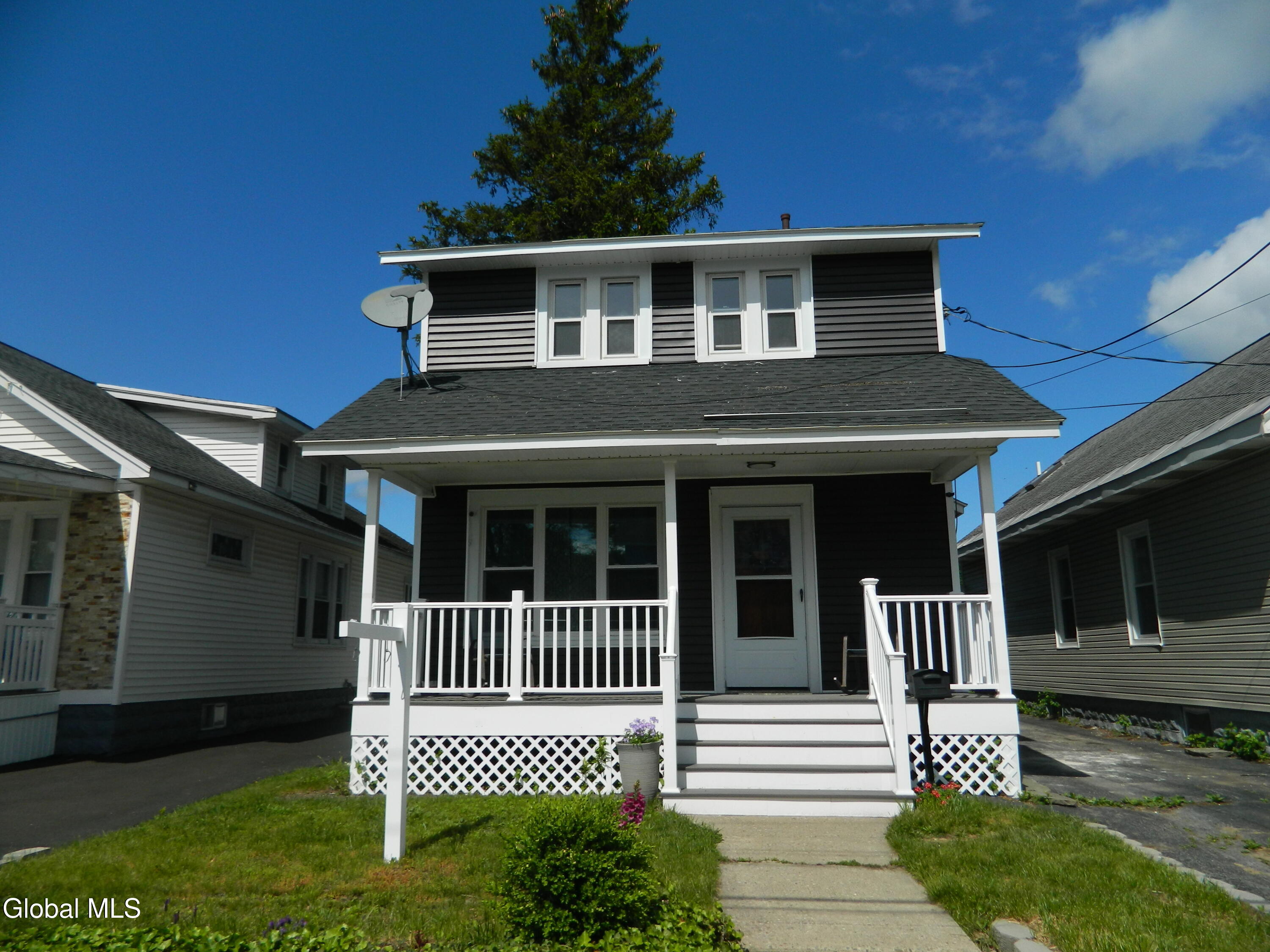 1355 Dewitt Street Schenectady, NY 12303 - Photo 83 of 88 CURB APPEAL!