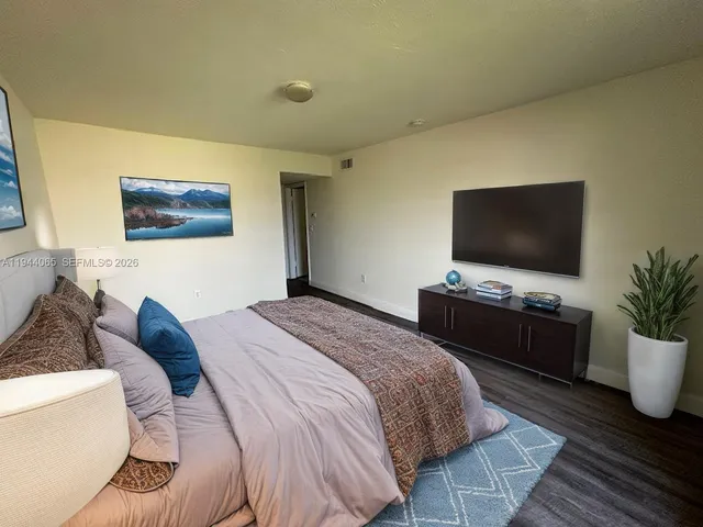 $290,000 | 13781 Southwest 66th Street, Unit 222B, Miami, FL 33183