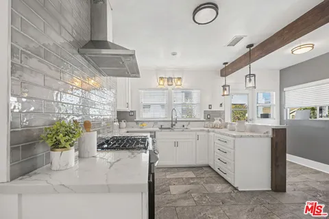 $1,250,000 | 5802 Lexington Avenue, Los Angeles, CA 90038
