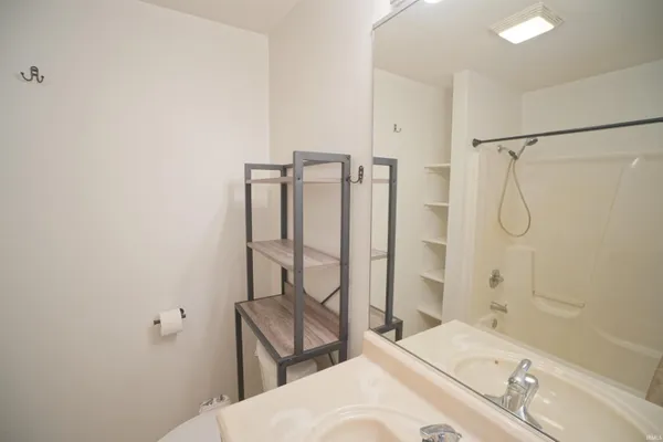 $289,000 | 2711 Widaman Street, Winona Lake, IN 46590