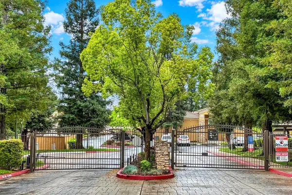 $310,000 | 501 Gibson Drive, Unit 2221, Roseville, CA 95678