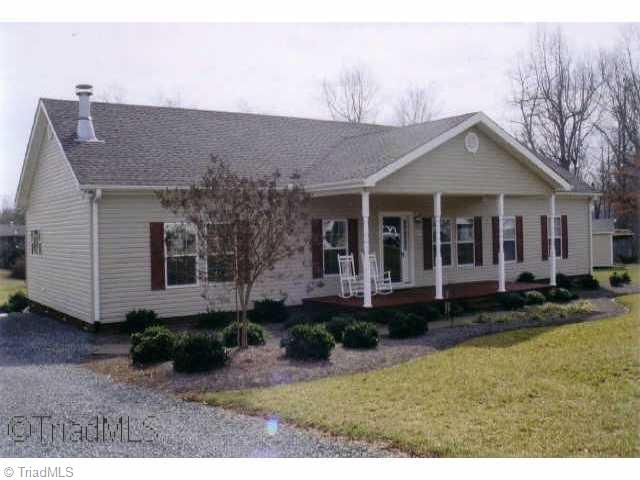 4353 Apperson Road East Bend, NC 27018 - Photo 1 of 8 Exterior Front.