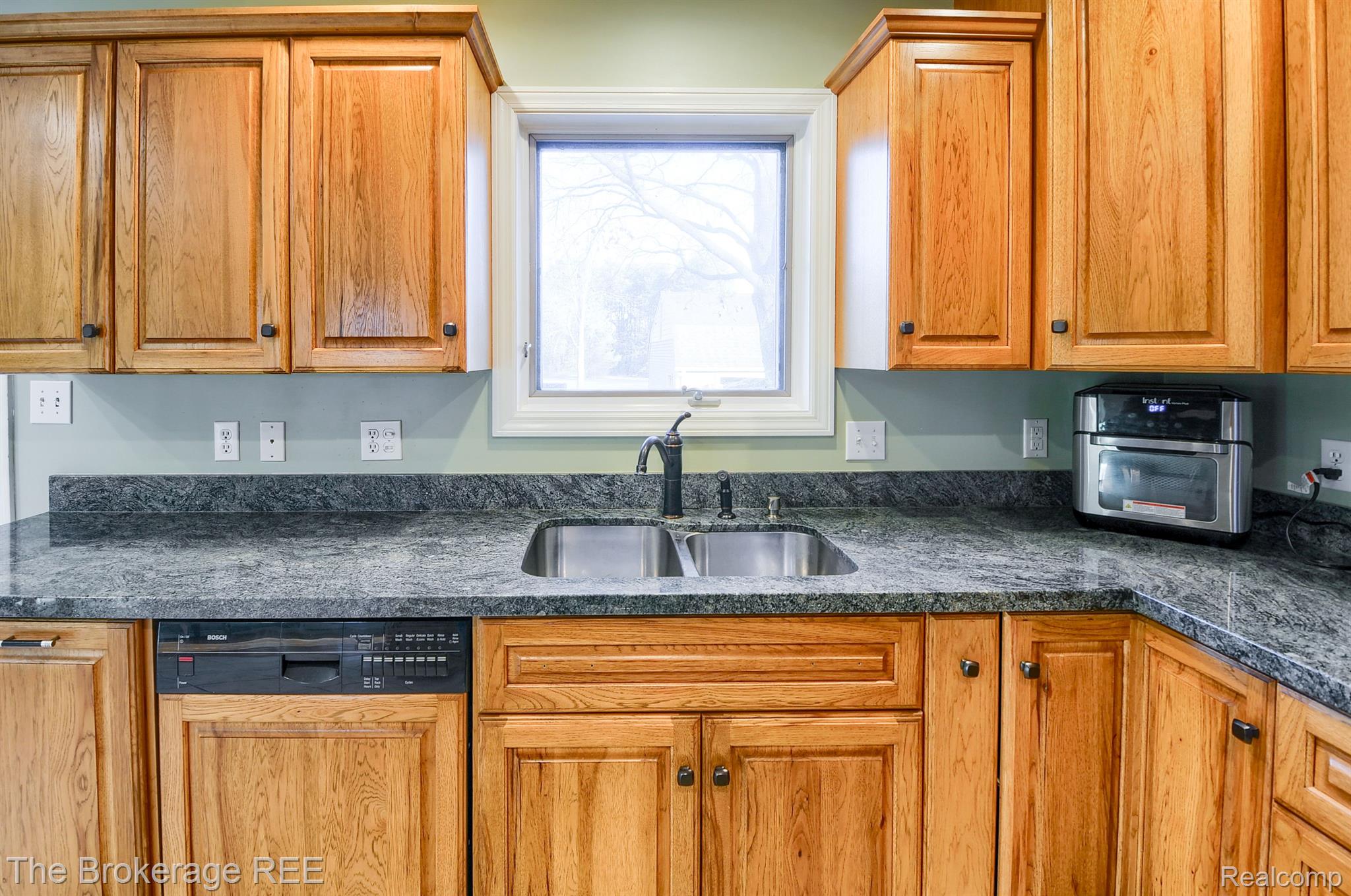 6290 Corunna Road Flint, MI 48532 - Photo 23 of 60 Gallery Image 23