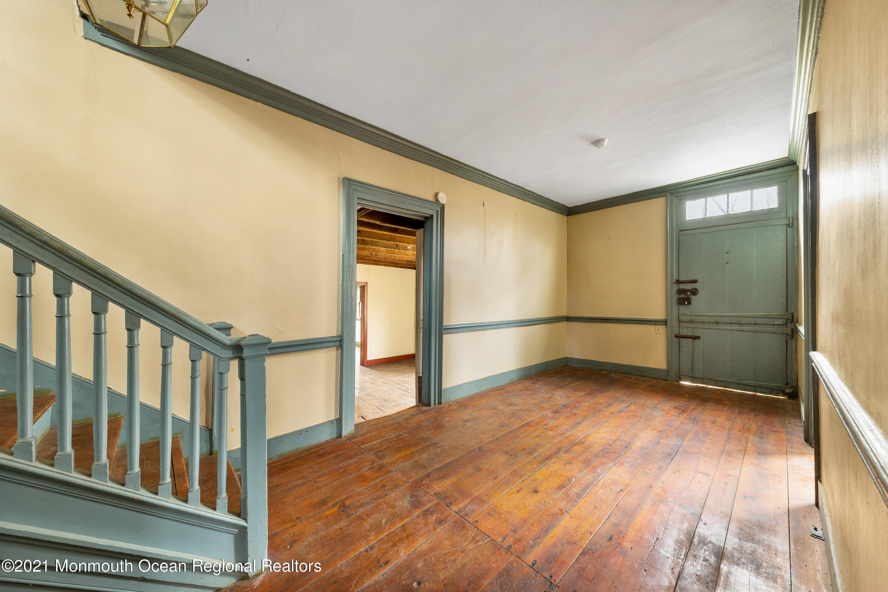 501 Province Line Road Allentown, NJ 08501 - Photo 3 of 24 a view of an empty room