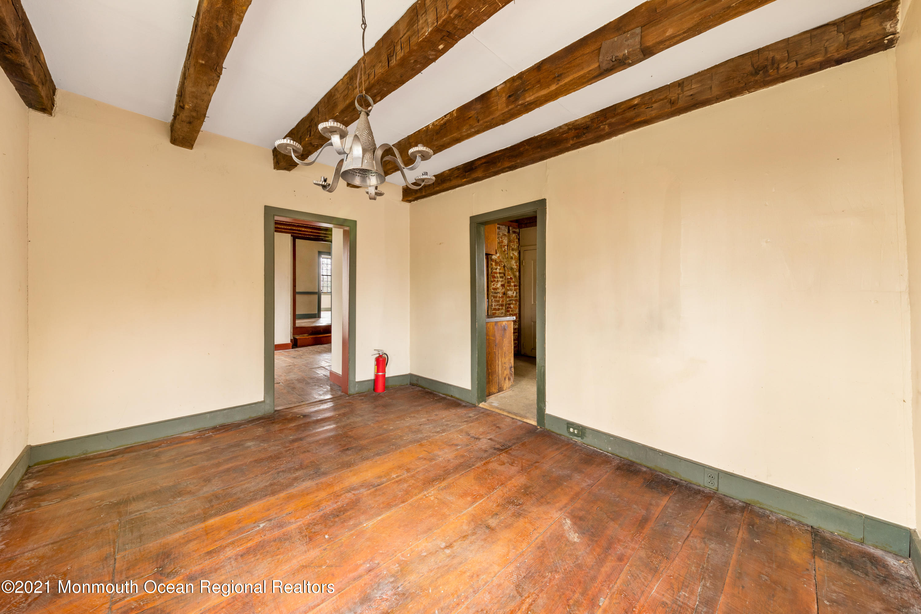501 Province Line Road Allentown, NJ 08501 - Photo 10 of 24 a view of empty room