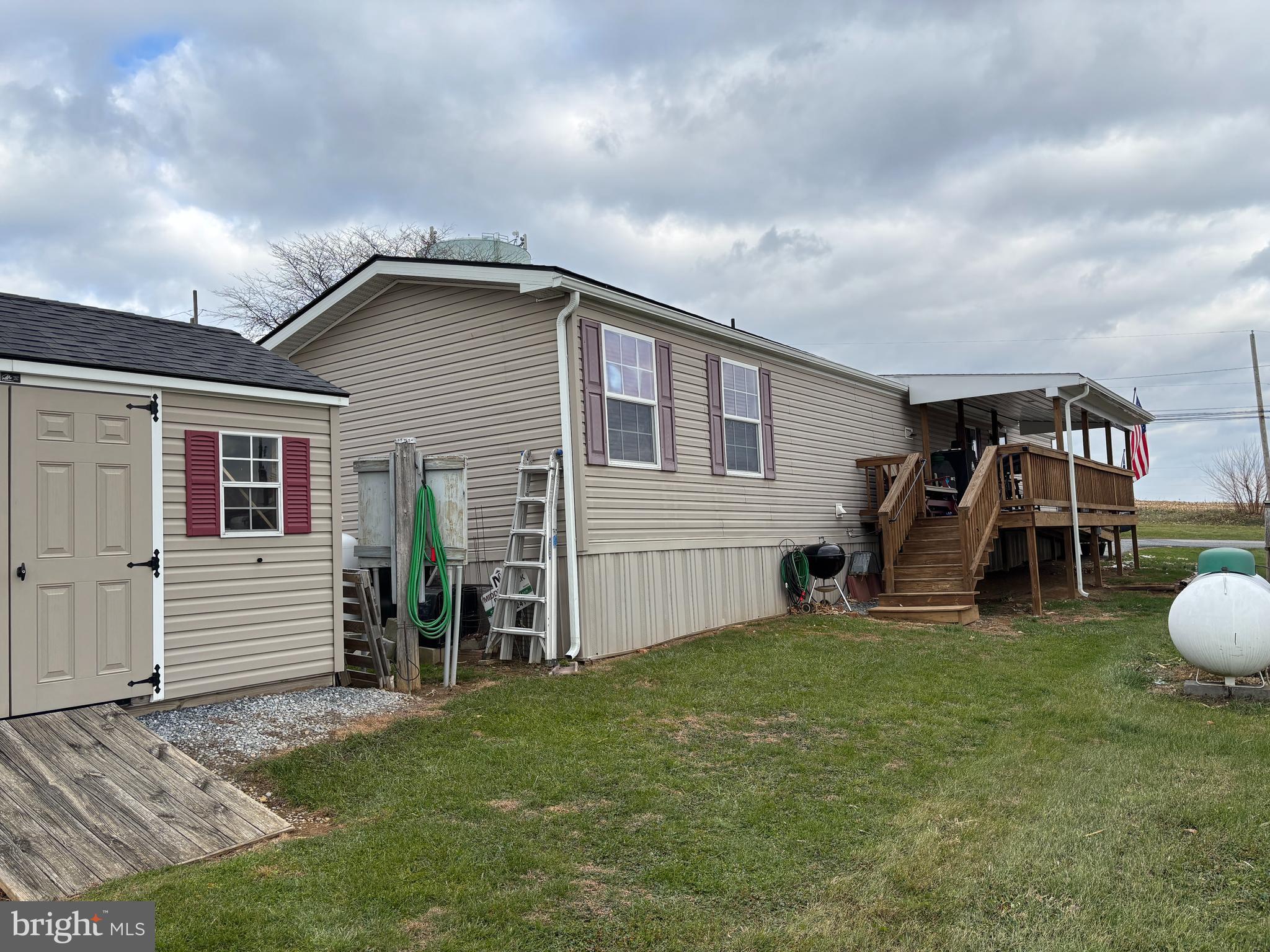 304 Pfautz Hill Road Stevens, PA 17578 - Photo 2 of 17