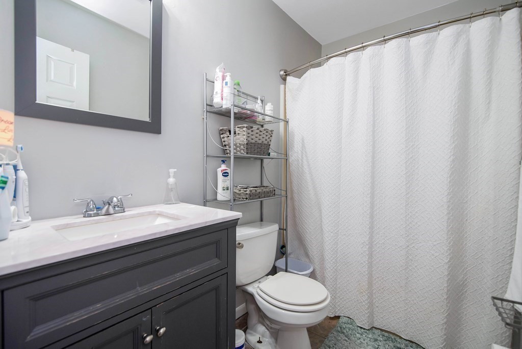 135-137 Almira Road Springfield, MA 01119 - Photo 15 of 40