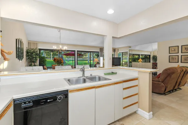 $395,000 | 77723 Woodhaven Drive South, Palm Desert, CA 92211