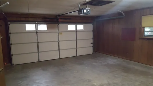 a view of empty room with window