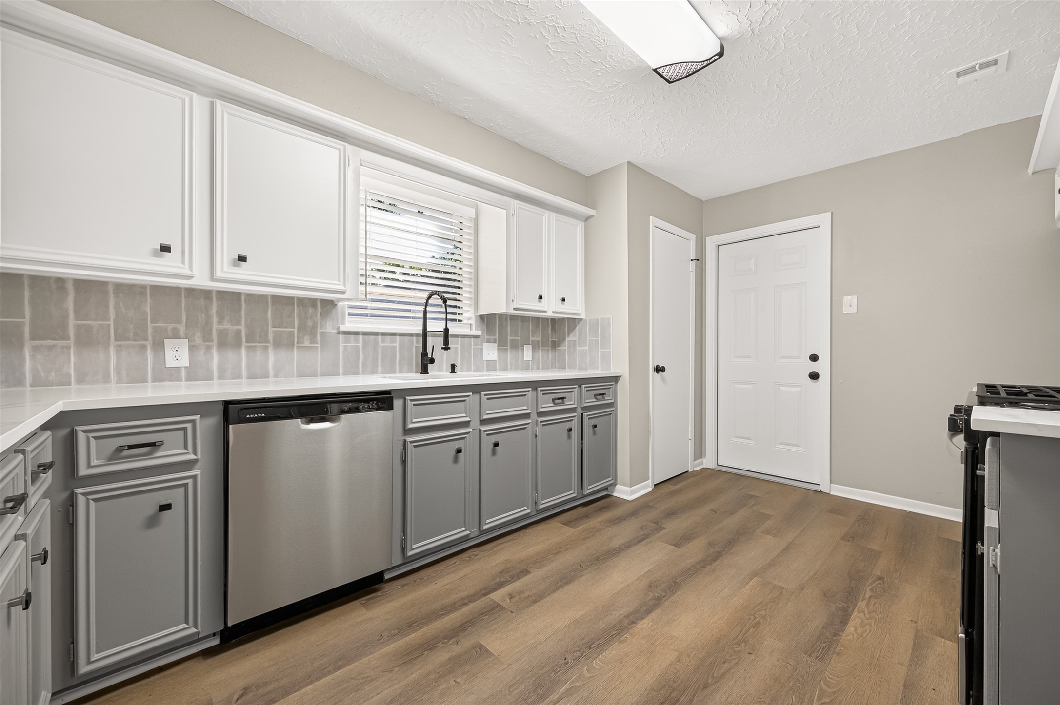 23802 Spring Towne Drive Spring, TX 77373 - Photo 12 of 39 Gallery Image 12