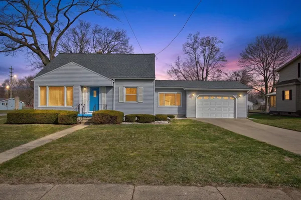 $189,900 | 2318 Lancaster Boulevard, Jackson, MI 49202