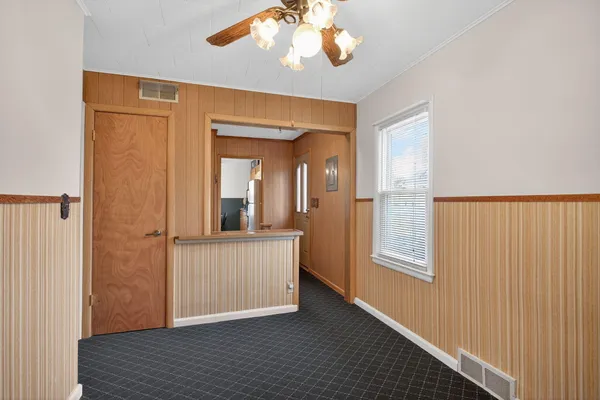 $189,900 | 2318 Lancaster Boulevard, Jackson, MI 49202