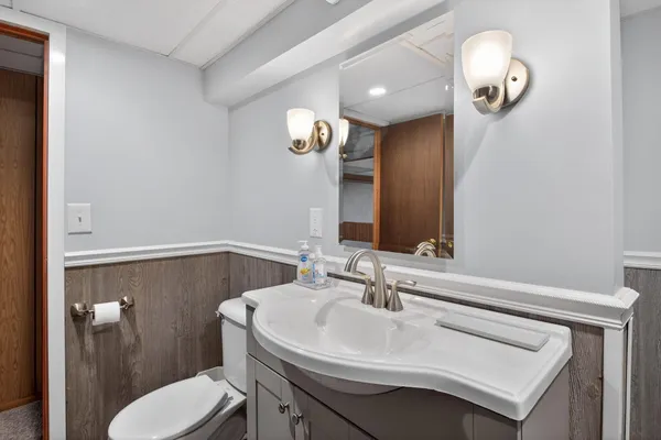 $189,900 | 2318 Lancaster Boulevard, Jackson, MI 49202