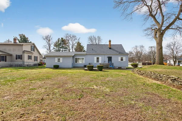 $189,900 | 2318 Lancaster Boulevard, Jackson, MI 49202