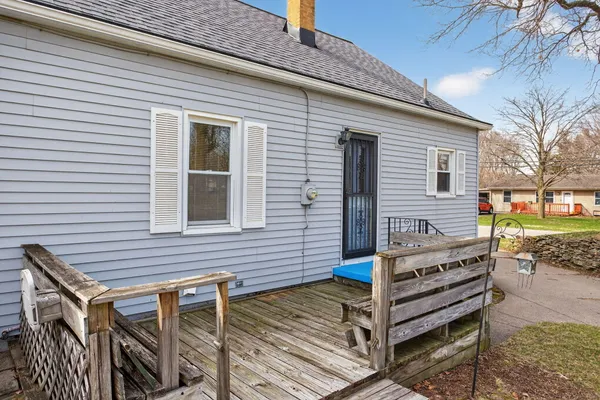 $189,900 | 2318 Lancaster Boulevard, Jackson, MI 49202