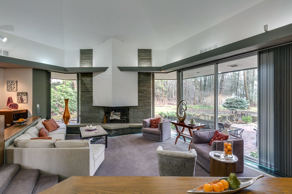 64 Oak Hill Road Worcester, MA 01609 - Photo 5 of 23 a living room with furniture and a large window