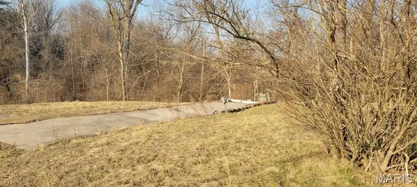 $35,000 | 3943 Torch Club Road, Alton, IL 62002