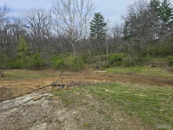 $29,900 | 3943 Torch Club Road, Alton, IL 62002