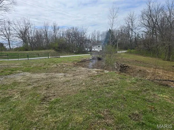 $29,900 | 3943 Torch Club Road, Alton, IL 62002