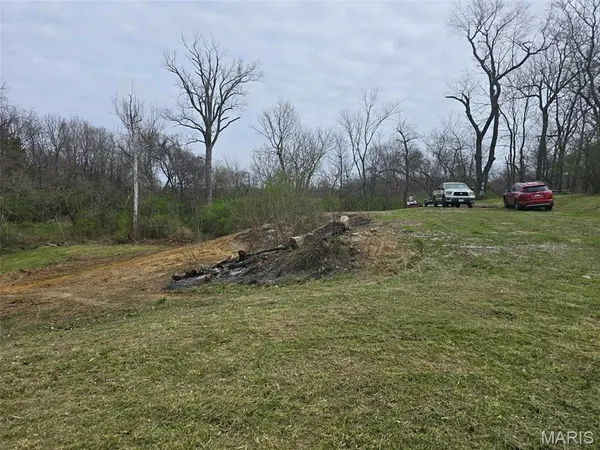 $29,900 | 3943 Torch Club Road, Alton, IL 62002