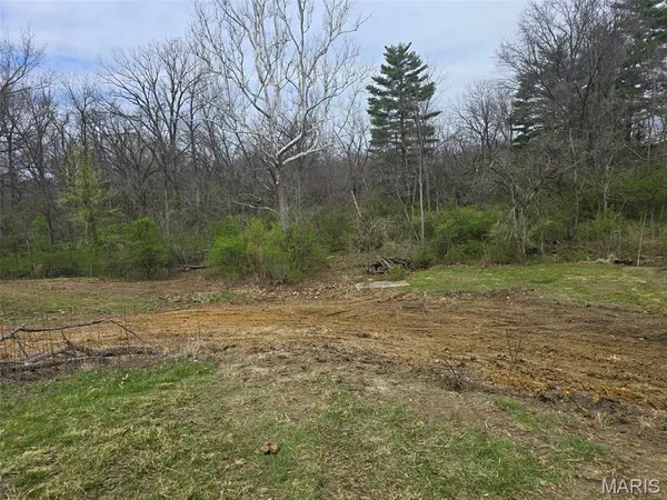 $29,900 | 3943 Torch Club Road, Alton, IL 62002