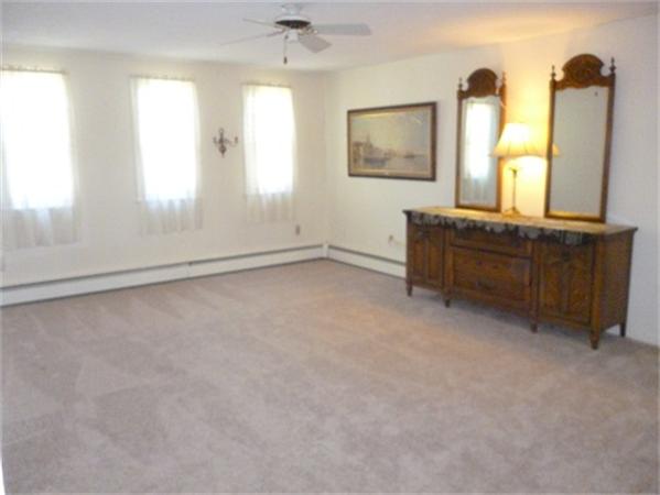 60 Ridgehill Road Attleboro, MA 02703 - Photo 14 of 28 Gallery Image 14