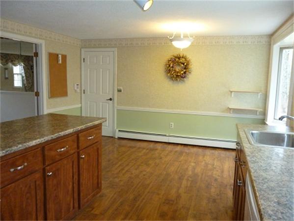 60 Ridgehill Road Attleboro, MA 02703 - Photo 6 of 28 Gallery Image 6