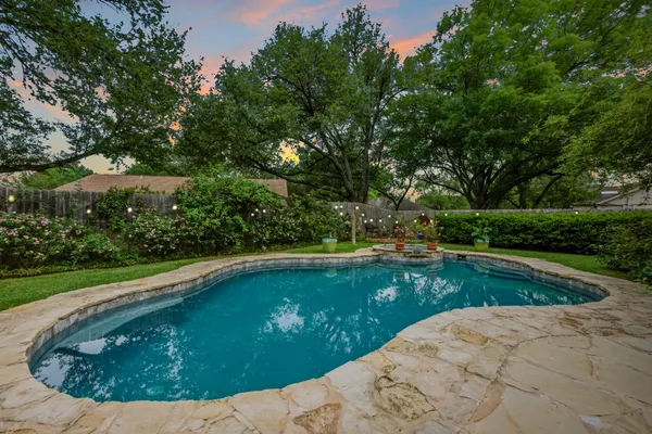 $750,000 | 10401 Pinehurst Drive, Austin, TX 78747