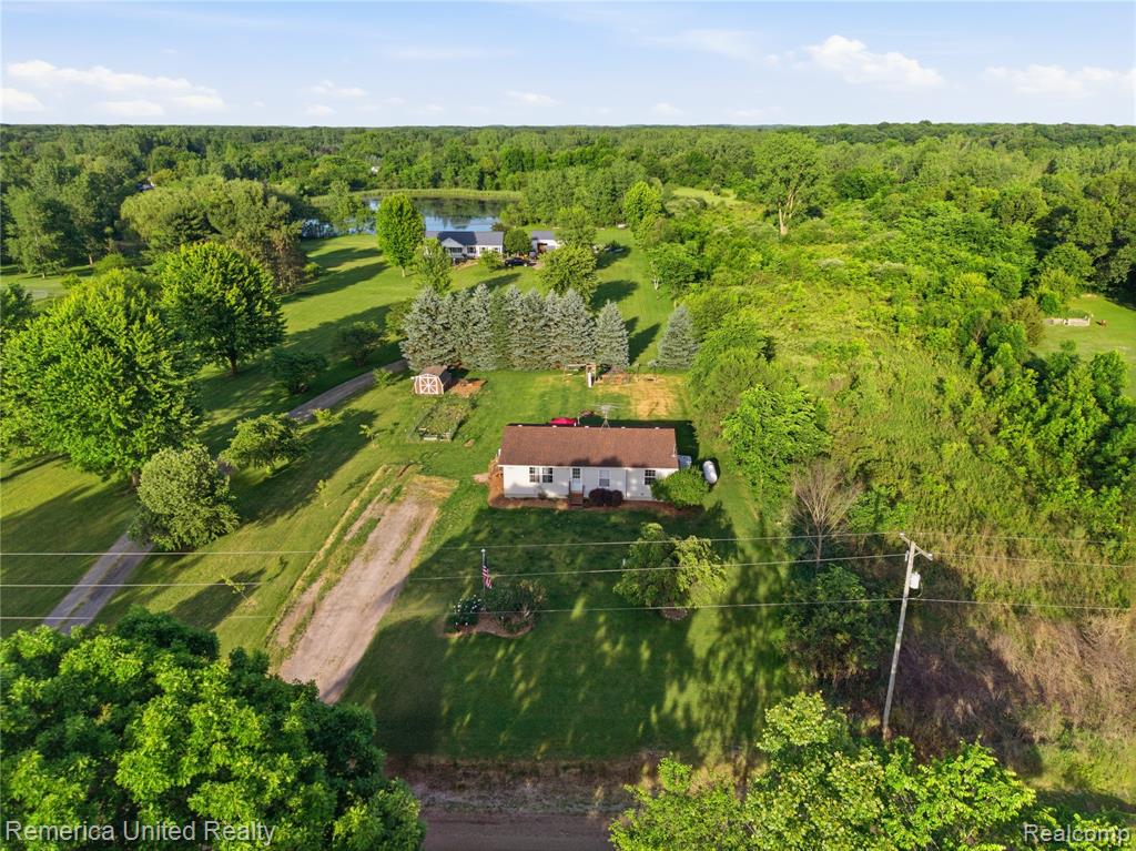 15489 Bird Road Linden, MI 48451 - Photo 36 of 42